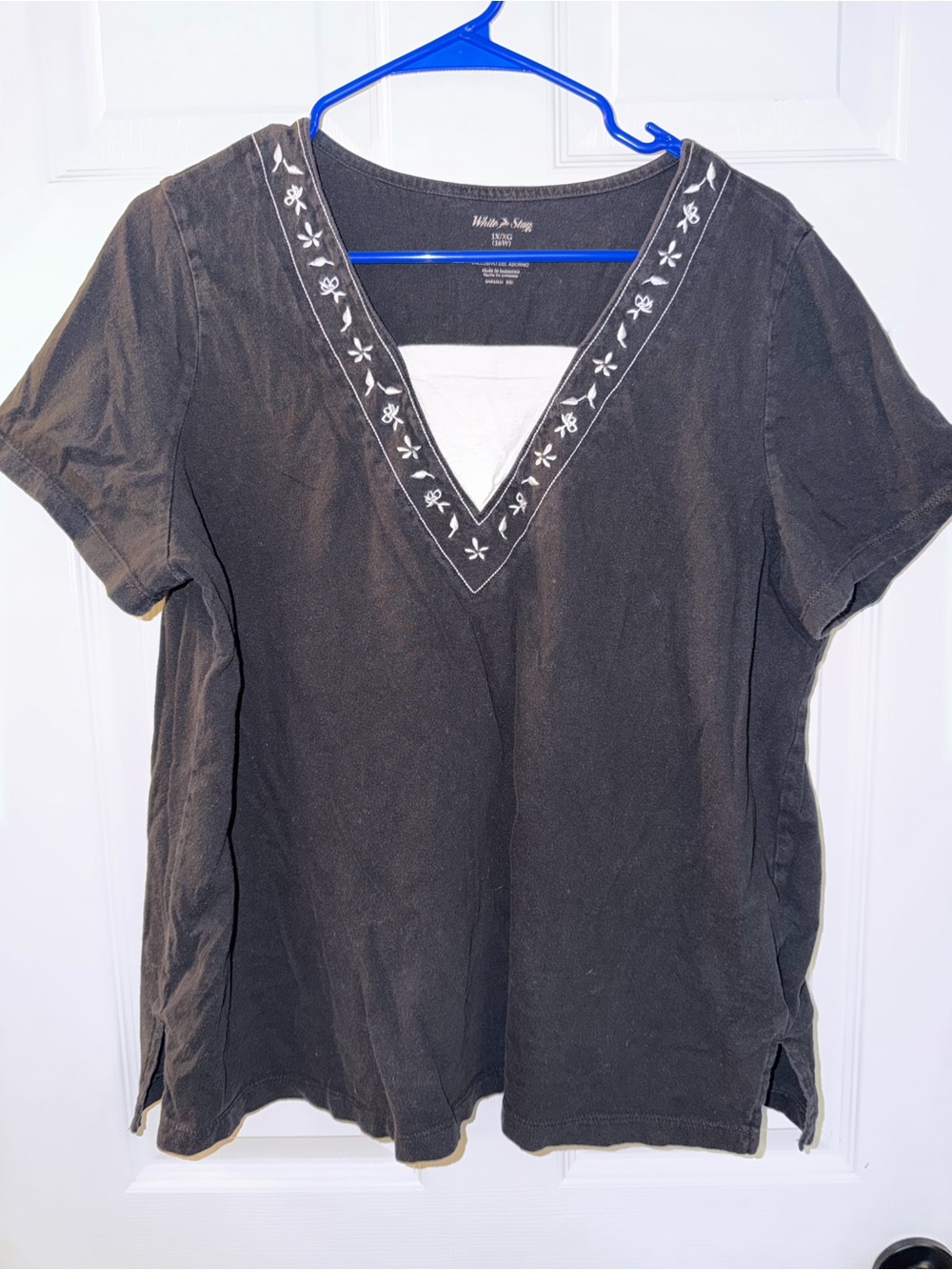 White Stag Black Short Sleeve V-Neck Top with White Floral Embroidery